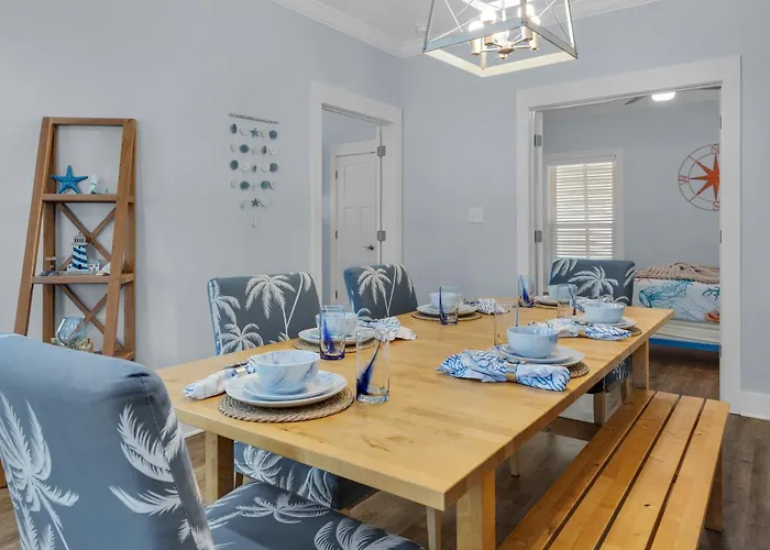 New Luxury Coastal Hideaway Tropic Like It's Hot Holiday home Gulf Shores