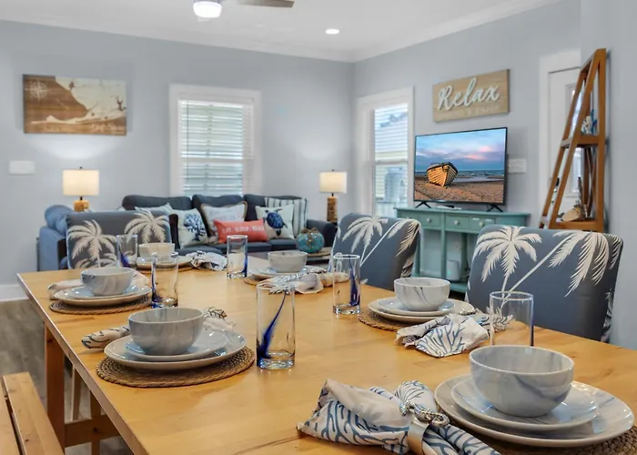 Holiday home New Luxury Coastal Hideaway Tropic Like It's Hot