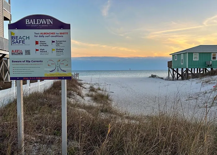 New Luxury Coastal Hideaway Tropic Like It's Hot Holiday home