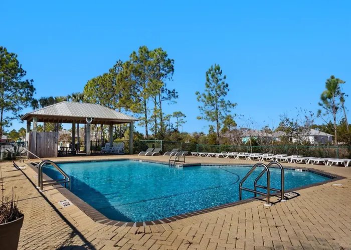 New Luxury Coastal Hideaway Tropic Like It's Hot Holiday home